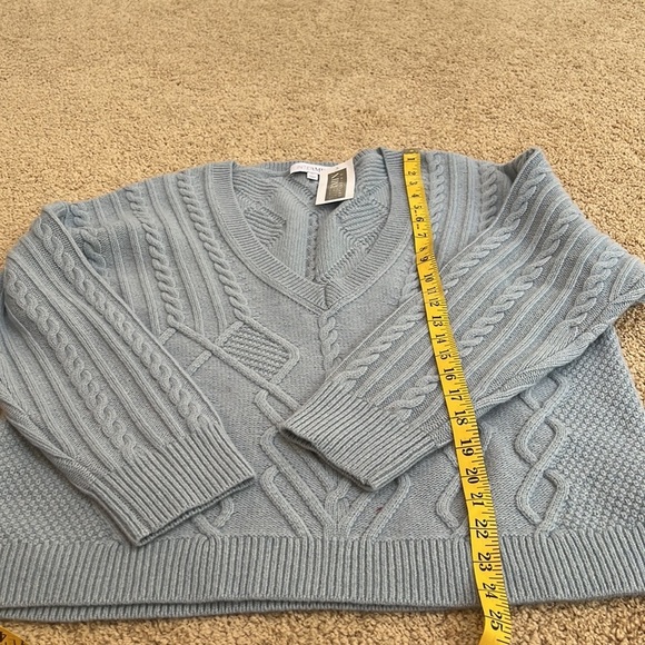 New! Intermix medium Adley cashmere/wool cable knit sweater. - Picture 11 of 12